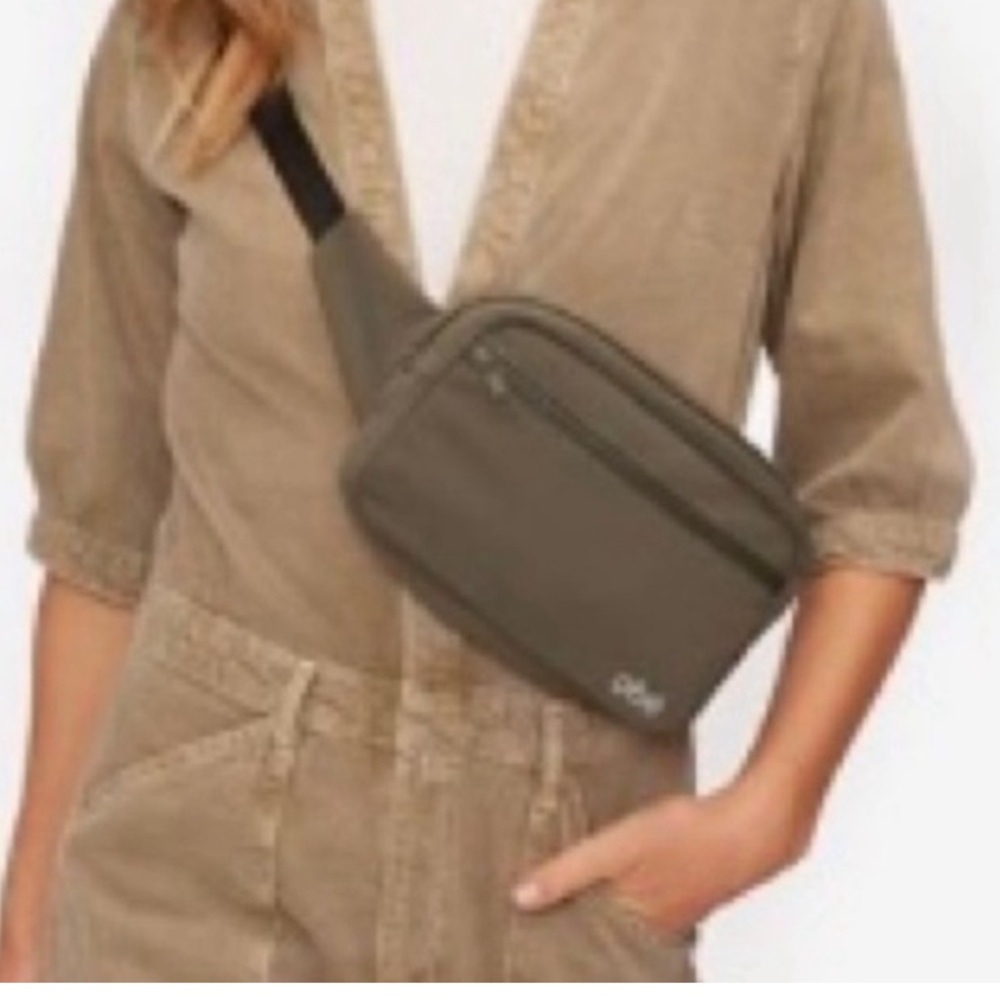 Obe’ Olive Green Waist Bag preowned